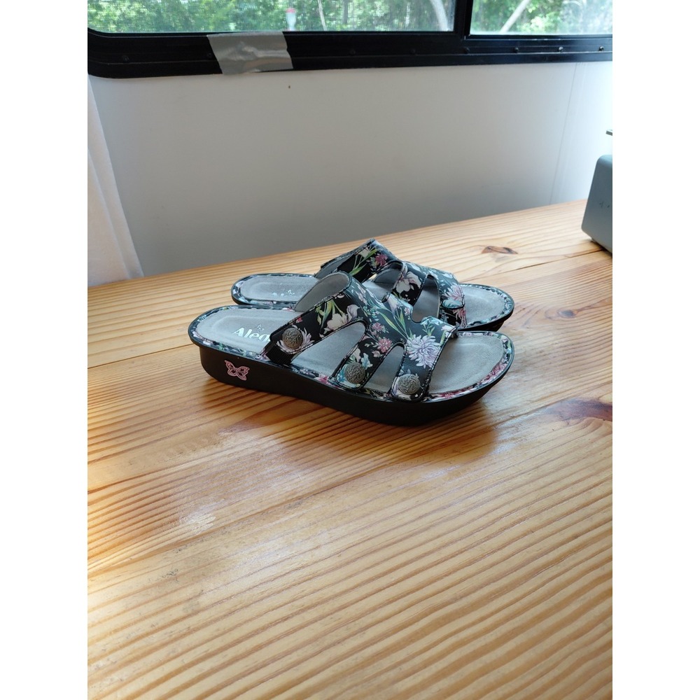 ALEGRIA By PG Lite NEW $130 Dinah Floral Leather Sandals Shoes Size 39 US 9